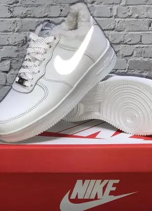 ❄️🖤 зимові жіночі кеди кросівки nike air force white з хутром найк 🖤 ❄️🖤