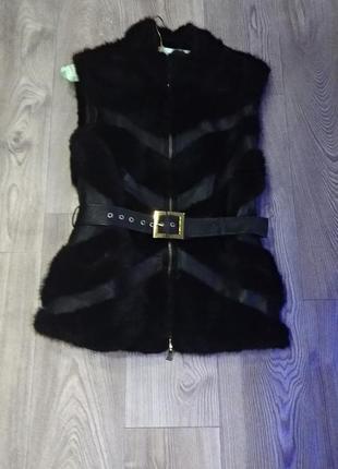 Норкова  жилетка, безрукавка