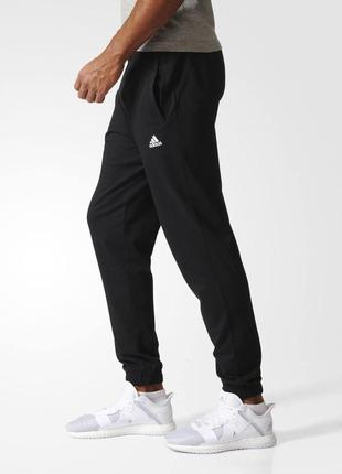 Чоловічі спортивні штани adidas perfomance essetntial