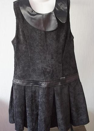 Практичний вельветовий сарафан