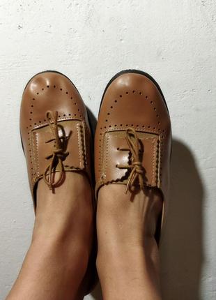 Винтаж кожаные туфли на шнурках из франции elastomere