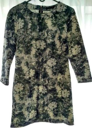 Очень красивое серое короткое платье zara ，платье с молнией на спине принт цветы, в цветы