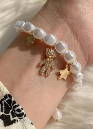 Браслет на руку стильний модний трендовий золотий браслет із перлинками га кристалами цирконами на руку милий  вушуканий браслет