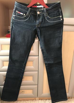 Джинсы tommy hilfiger