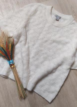 Нежный ажурный свитер с короткими рукавами
