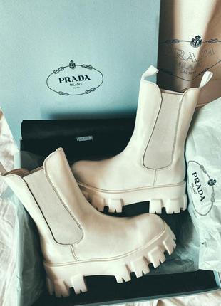 Женские кожаные сапоги люкс на осень весну демисезон белые ботинки prada chelsea boots на тракторной подошве в стиле прада6 фото