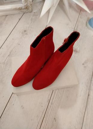 Червоні брендові черевики екозамш7 фото