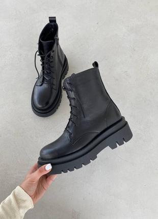 Женские черные зимние ботинки из натуральной кожи кожаные зима 2022