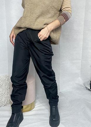 Чёрные штаны na-kd