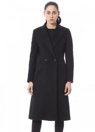 Классическое пальто  trussardi. размер l-xl