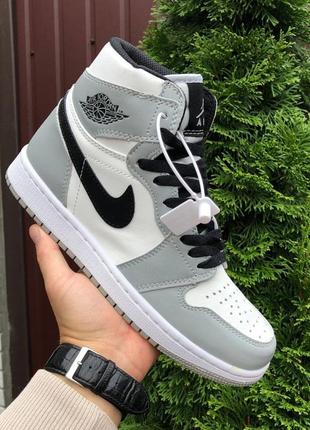 Мужские кроссовки nike air jordan 1 retro high og кожаные серые белые черные