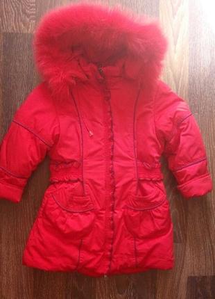 Очень теплое красное пальто на девочку - 110 -120 см. натуральный мех2 фото