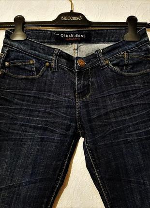 Джинсы укороченные синие женские плотный стрейч-котон карманы с декором бренд qi-jian jeans7 фото