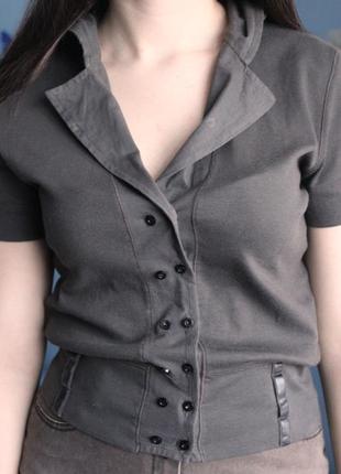 Літня кофтинка з тонкого трикотажу на застібці з капюшоном