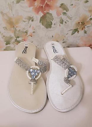 Вьетнамки шлепанцы