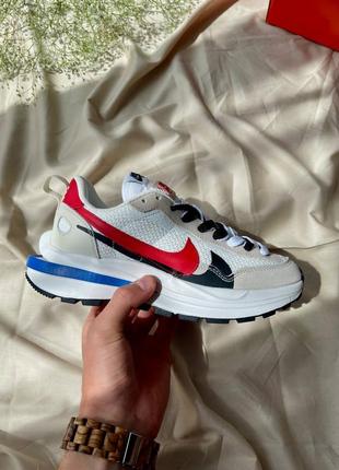 Кросівки nike vaporwaffle sport fuschia x sacai white red5 фото