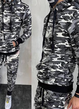 Спортивний костюм