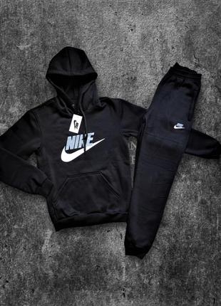 Теплие спортивные костюмы nike