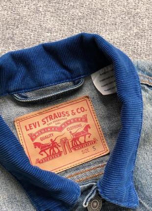 Шикарна джинсова куртка, джинсовка levi’s jeans denim wash jacket blue/white6 фото