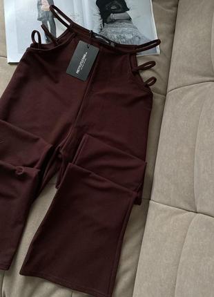 ▫️штанці кльош від plt на талії є вирізи, виглядає дуже 🔥