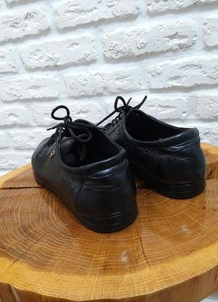 Женские черные туфли3 фото