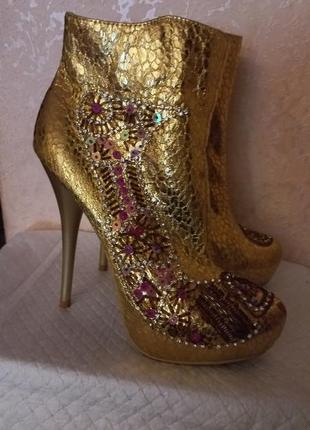 Ботинки боты полусапожки нарядные золотые паетки бисер4 фото