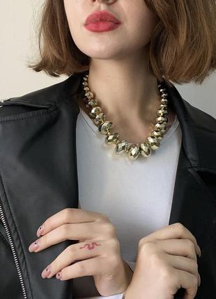 Намисто золотого тону