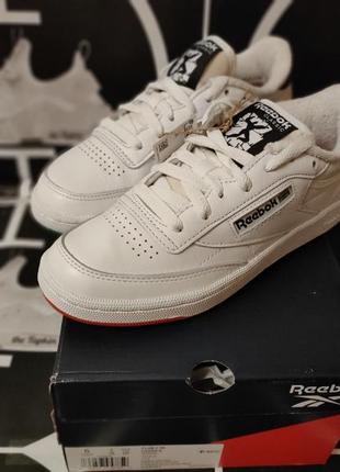 Женские кроссовки reebok оригинал, модель рибок club c 85