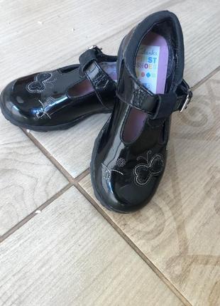 Туфлі дитячі