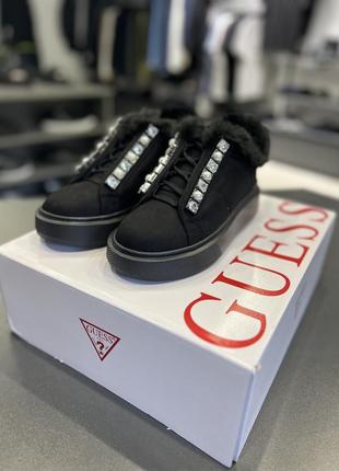 Кросівки guess