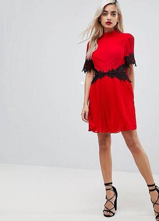 Asos сукня платье червоне плісе плісироване з чорним мереживом ошатне святкове класичне