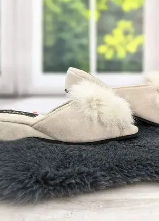 Тапочки домашние женские inblu на танкетке с открытым носком и пушком бежевые