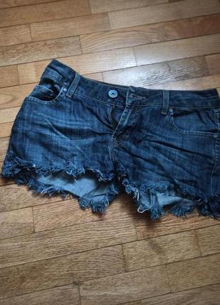 Джинсовые шорты