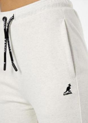 Бежевые спортивные штаны брюки kangol jog pant