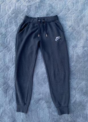 Спортивные штаны nike