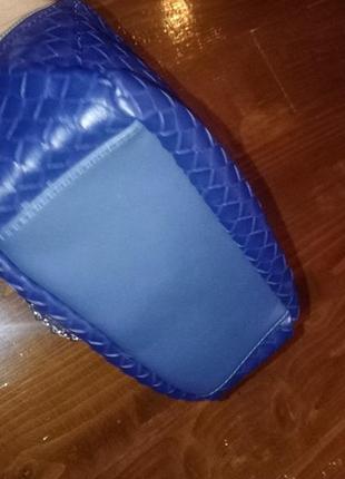 Невелика сумка кросс боді синього кольору5 фото