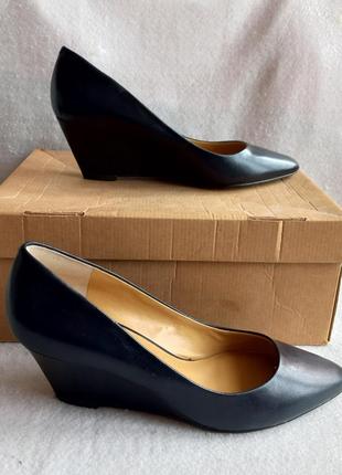Туфлі шкіра nine west, устілка 26,5 см.