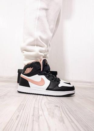 Жіночі кросівки nike air jordan 1 high black pink / smb