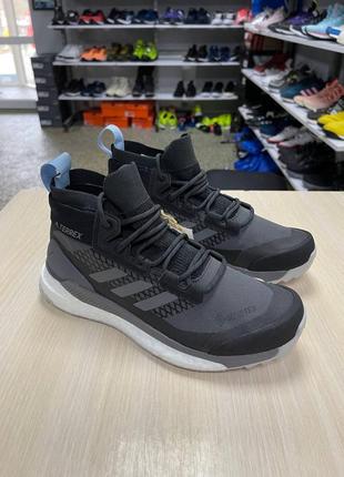 Кросівки черевики gore tex adidas terrex free hiker