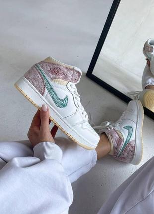 Жіночі кросівки nike air jordan 1 retro mid ice cream / smb3 фото