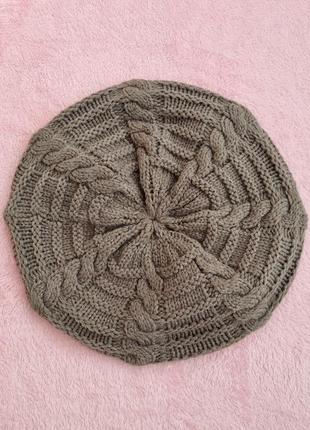 Берет жіночий
