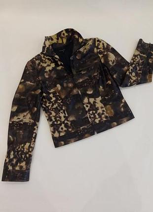 Демисезонная куртка vero moda boa под змеиную кожу