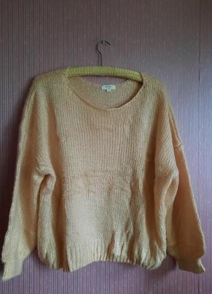 Стильний персиковий французький светр теплий та майже невагомий в стилі бохо з рукавами буф5 фото