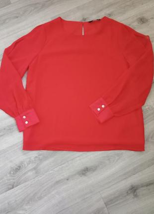 Блуза жіноча червона з мереживними рукавами3 фото