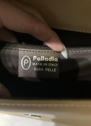 Бежева сумка-клатч з натуральної шкіри made in italy5 фото