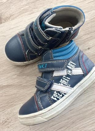 Черевички 24р.