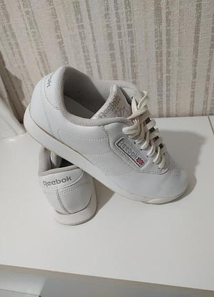 Крассовки оригинал р 35 3