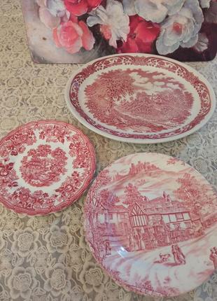 Продам лот из трёх фарфоровых тарелок