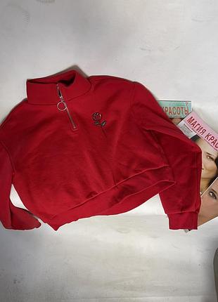 Стильная укорочённая кофта с замком