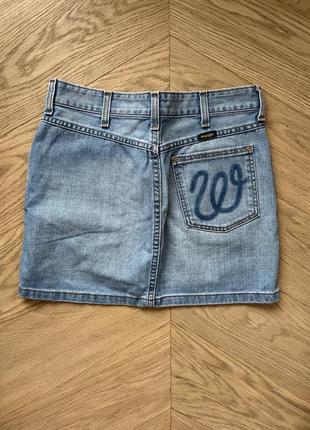 Очень крутая джинсовая юбка от wrangler!2 фото